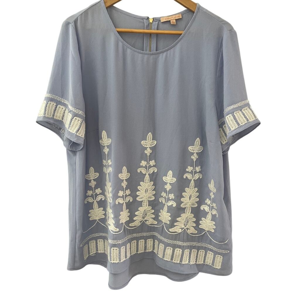 Gibson Latimer Dusty Blue Embroidered Short Sleeve Blouse